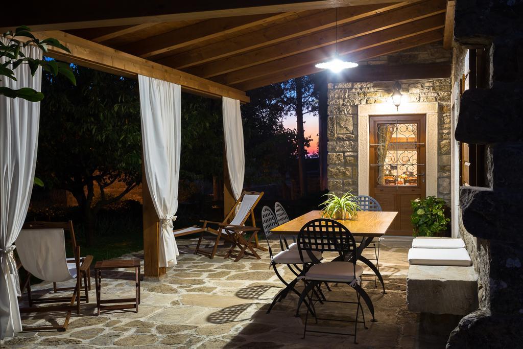 Holiday Home Casa Dei Farfui Momjan Exterior photo